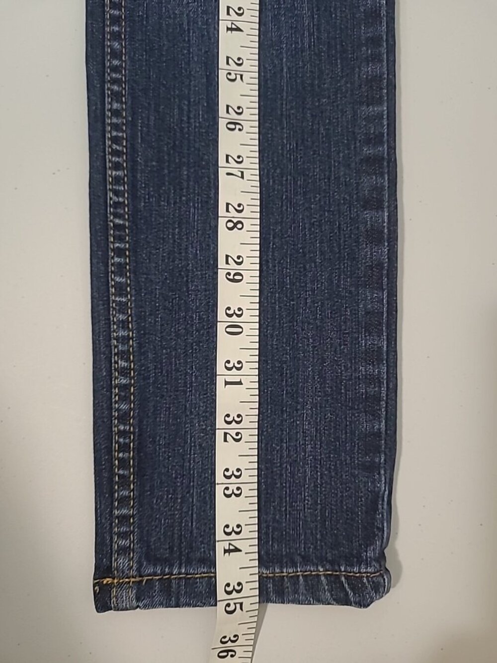 Aeropostale Bayla Skinny Jeans 1/2 Short Blue Mid Rise Medium Dark Wash - Picture 7 of 9